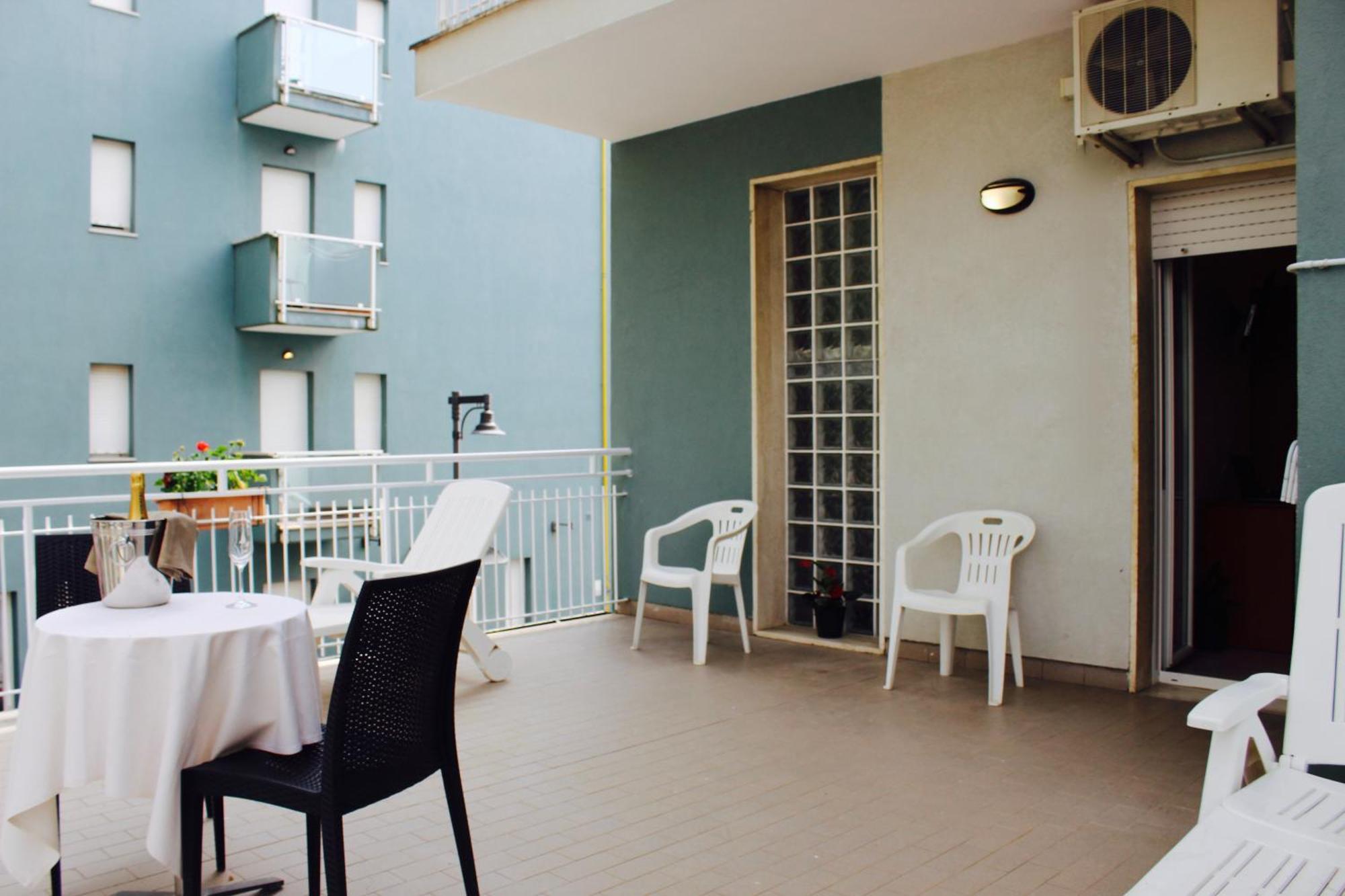 Blue Loft Hotel Cesenatico Exterior photo